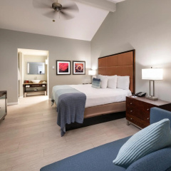 Mariposa Inn & Suites thumbnail 6
