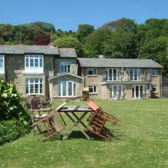 Woodcliffe Holiday Apartments thumbnail 4