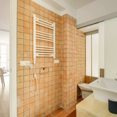 Wonderful Renovated 1 Bed With Terrace - Bild 8