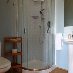 Swan Hill House thumbnail 7