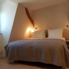 Adam Suites Hotel thumbnail 3