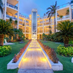 FuramaXclusive Ocean Beach, Seminyak, Bali - Bild 1
