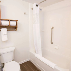 Hampton Inn & Suites Pittsburgh/Harmarville thumbnail 7