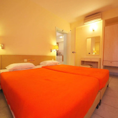 Pavlos Hotel thumbnail 2