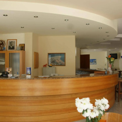 International Hotel thumbnail 2