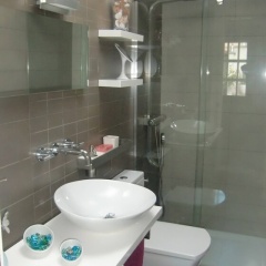 House With Pool, Garden And Well Communicated - Bild 9