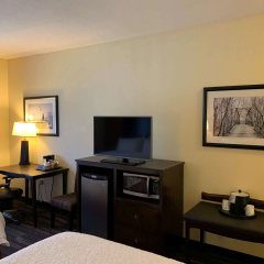 Hampton Inn Poplar Bluff thumbnail 2
