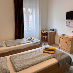 Omega Guesthouse Budapest - Bild 2