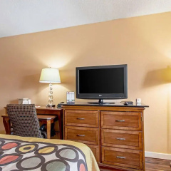 Econo Lodge thumbnail 27