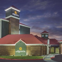 La Quinta Inn & Suites by Wyndham Las Vegas Summerlin Tech - Bild 1