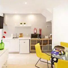 Xiri Beach House thumbnail 9