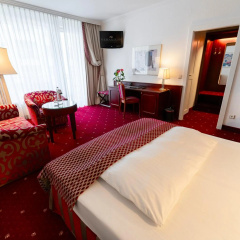 Bernstein Villa Kastania - Bild 2