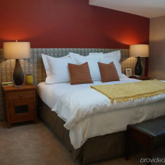 The River Club thumbnail 3