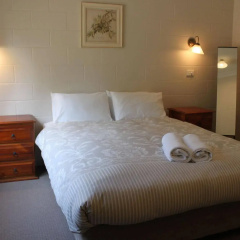 Woodlane Cottages thumbnail 21