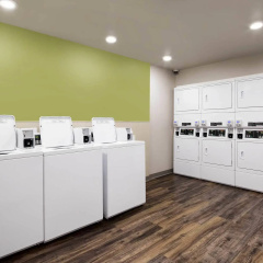 WoodSpring Suites Houston IAH Airport thumbnail 23