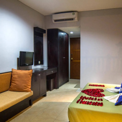 Fourteen Roses Beach Hotel - Bild 6