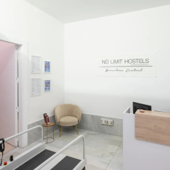 No Limit Hostel Central - Bild 14