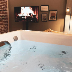 Stilvolles City-Loft mit privatem Whirlpool - Bild 13