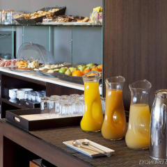 AC Hotel Sevilla Fórum by Marriott - Bild 11