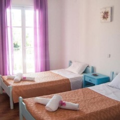 Maria's Apartments thumbnail 5