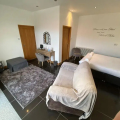 The Old Mill Rooms thumbnail 4
