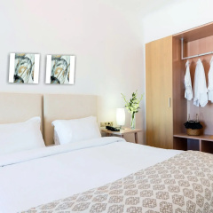 Tharroe of Mykonos thumbnail 3