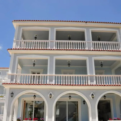 Laganas Holidays Hotel thumbnail 1
