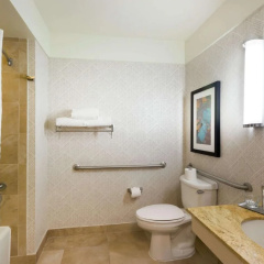 DoubleTree by Hilton Hotel & Suites Houston by the Galleria