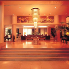 Adams Beach Hotel & Spa thumbnail 1