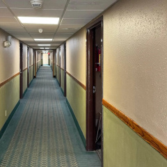 Super 8 by Wyndham Mendota I-39 thumbnail 17