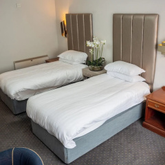 The Pear Tree Inn & Country Hotel thumbnail 6
