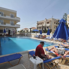 Erato Studios & Apartments thumbnail 10