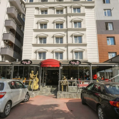 Egas Hotel