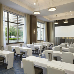 Embassy Suites By Hilton Pittsburgh Downtown thumbnail 21