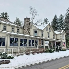 Woodfield Manor, A Sundance Vacations Property thumbnail 1