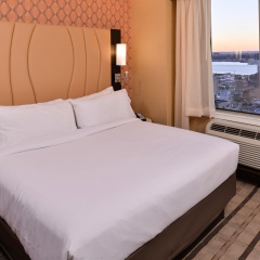 Holiday Inn New York City - Times Square by IHG - Bild 3
