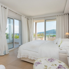 Mare Monte Small Boutique Hotel thumbnail 3