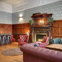 Astor Hyde Park – 18 to 40 years - Bild 2