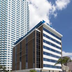 Отель Aloft Tampa Downtown США, Тампа - отзывы, цены и фото номеров - забронировать отель Aloft Tampa Downtown онлайн вид на фасад фото 3