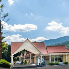Super 8 by Wyndham Caryville TN thumbnail 1