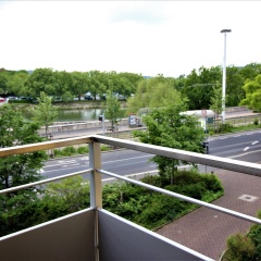 Luxury city apartment - view of river and castle - Bild 9