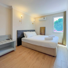 Moonshine Hotel & Suites - Bild 3
