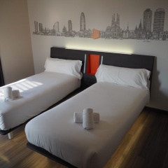 easyHotel Barcelona Fira - Bild 17