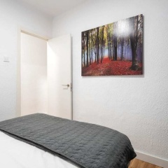 Design 2 Bedroom Flat Next to Pubilla Cases Metro - Bild 4