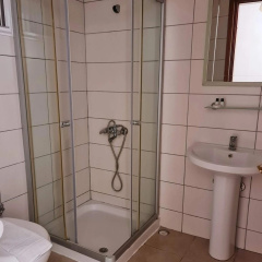 Nagi Beach Hotel - Bild 10
