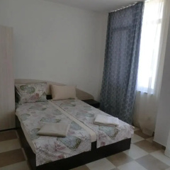 Guest House Petrovi thumbnail 2
