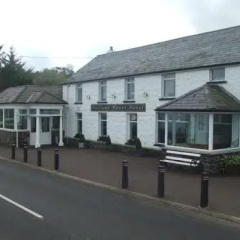 Halfway House Hotel thumbnail 1