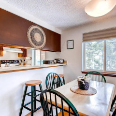 Mark IX By Peak Property Management thumbnail 13