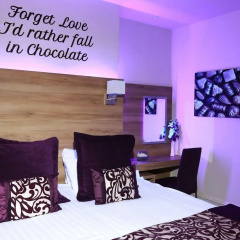 The Chocolate Box Hotel thumbnail 6