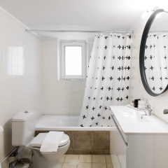 Pleasant 2BR Apartment near HELEXPO by UPSTREET - Bild 8